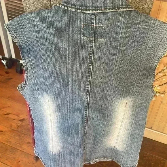 Comfort denim women’s size medium, jean vest. - Picture 7 of 7